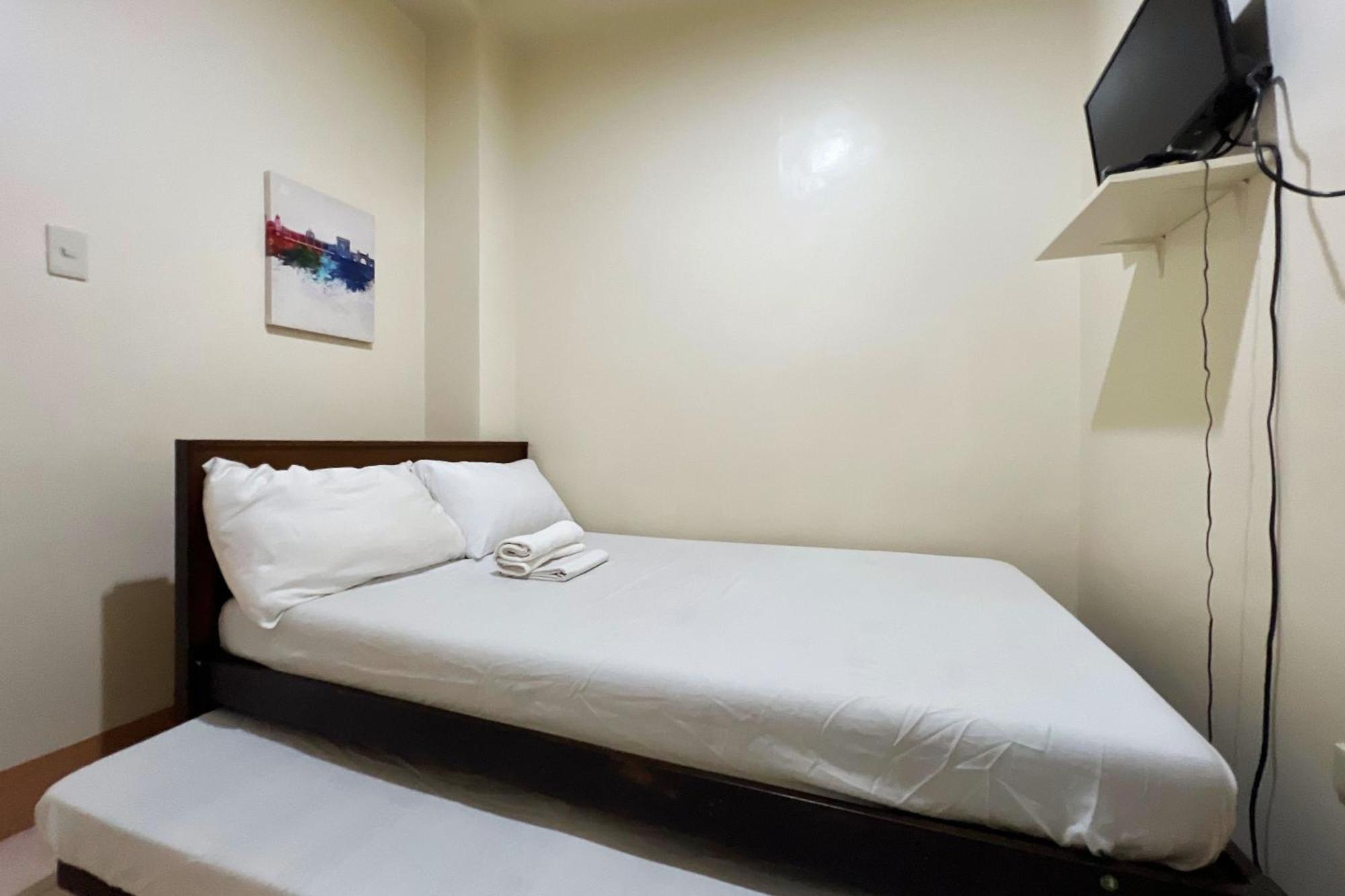 Sta Rosa Inn Iloilo Powered By Cocotel Ruang foto